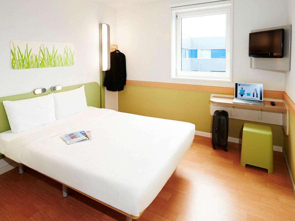 Ibis Budget Pontivy Ngoại thất bức ảnh