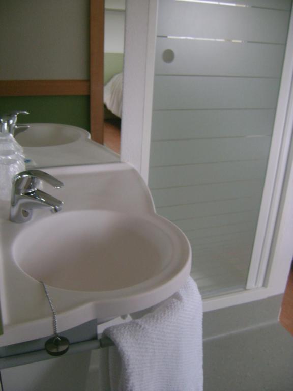 Ibis Budget Pontivy Ngoại thất bức ảnh